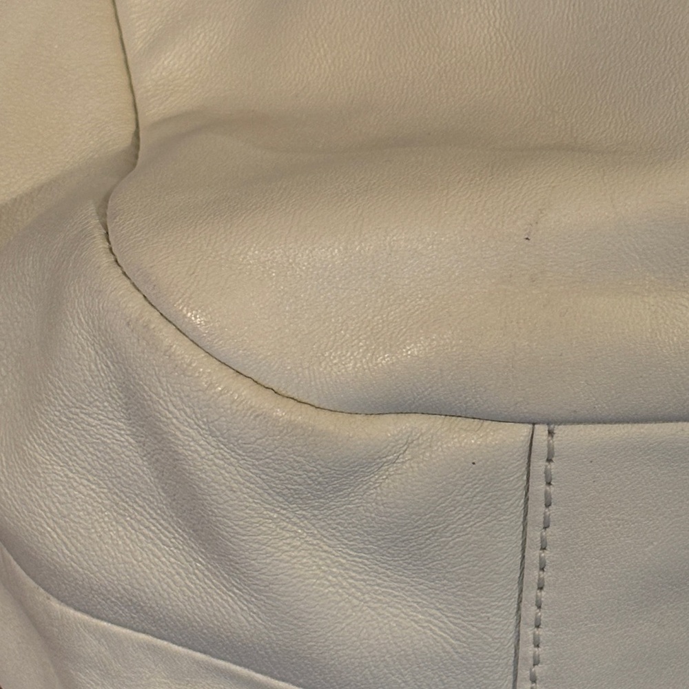 Coach Soho Lynn Hobo “F17092” cream and grey with buckle front - Picture 13 of 17